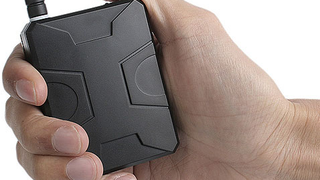 Palm-Sized Cellphone Jammer Gives Public Gabbers the Smackdown